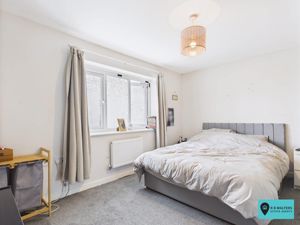 Bedroom- click for photo gallery